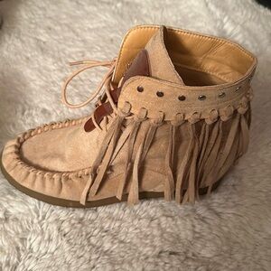 Fringe Mocassin Booties